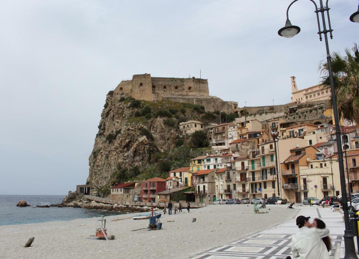 Mareblu Appartement Scilla Buitenkant foto