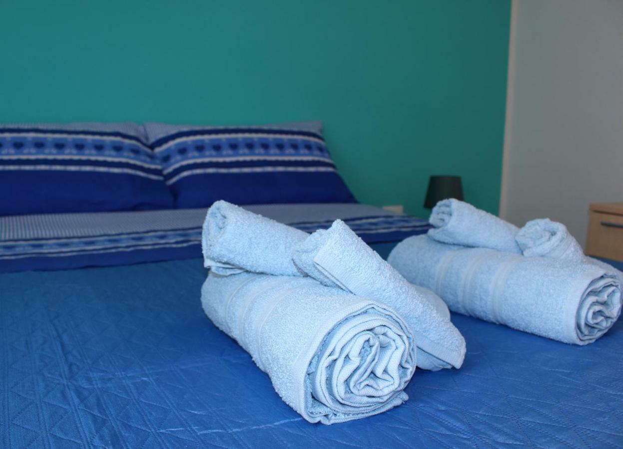 Mareblu Appartement Scilla Buitenkant foto