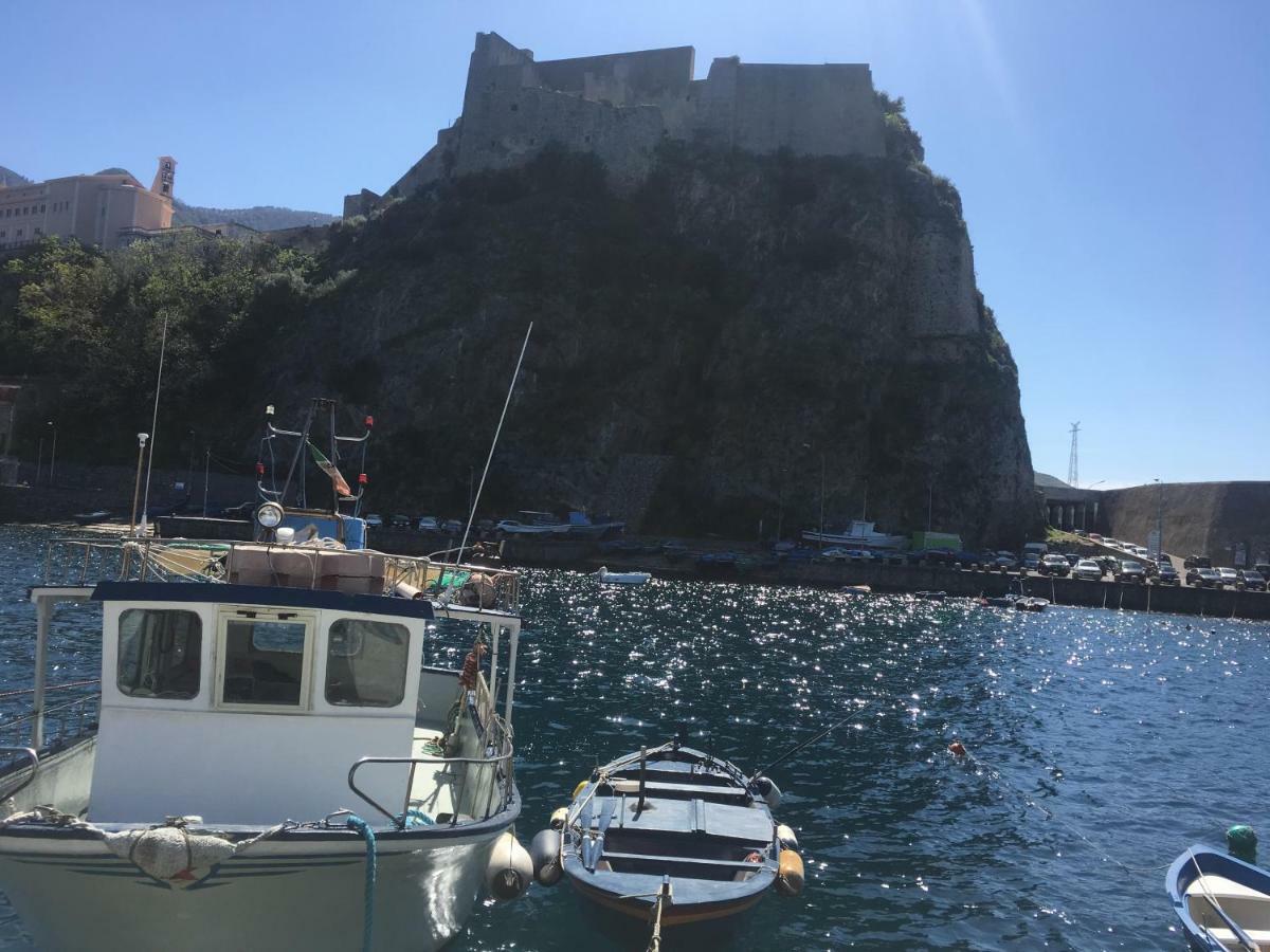 Mareblu Appartement Scilla Buitenkant foto