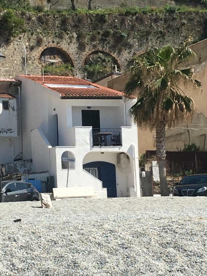 Mareblu Appartement Scilla Buitenkant foto