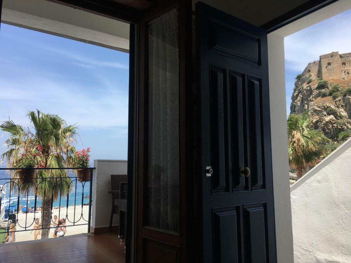Mareblu Appartement Scilla Buitenkant foto